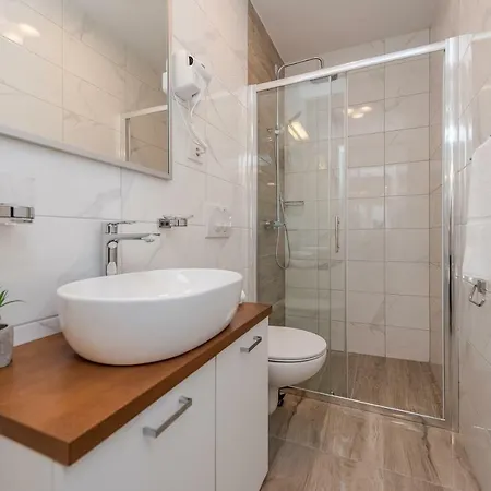 Bozi 2 Luxury With Jacuzzi For 10 * Mandre